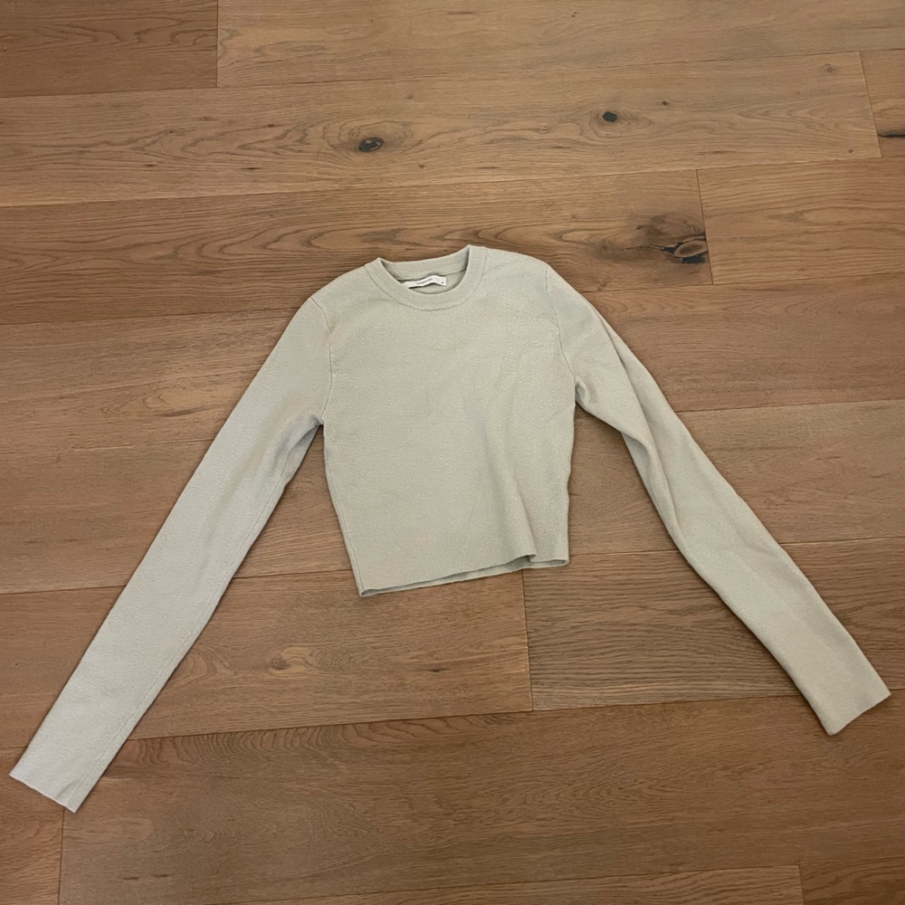 Green cropped sweater